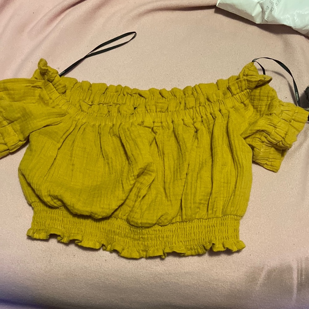 Forget 21 yellow crop top